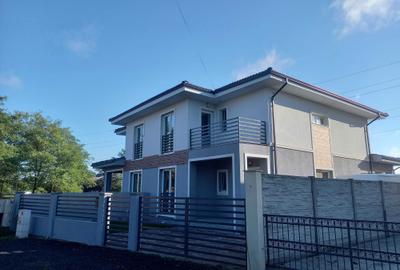 Casă cu 4 camere cu Teren 300 Mp în Ghiroda - 2