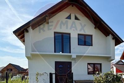 Casă individuală cu 5 camere cu Teren 300 Mp în Ocna Șugatag - 1