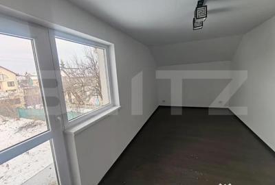 Casă cu 7 camere cu Teren 603 Mp în Central - 10