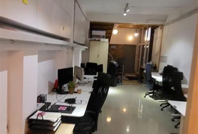 Timpuri Noi, 212 mp birou design industrial - 3