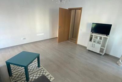 Apartament cu 2 camere decomandat în Apărătorii Patriei - 3