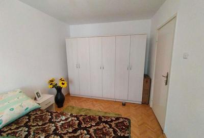 Apartament cu 3 camere decomandat în Spitalul Județean - 1