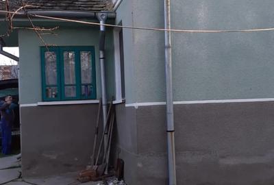 Casă cu 6 camere în Vârtopu