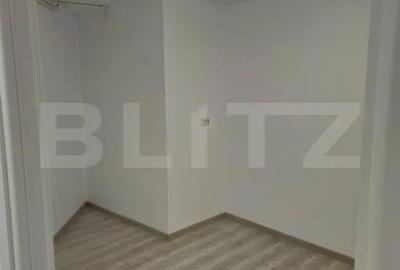 Casă cu 7 camere cu Teren 250 Mp în Central - 4