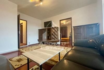 Apartament cu 2 camere semidecomandat, mobilat în Ultracentral