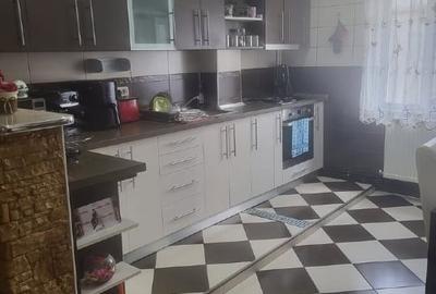 Apartament cu 2 camere decomandat în Alfa - 4