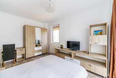 Apartament cu 3 camere decomandat, mobilat în UTA - 9