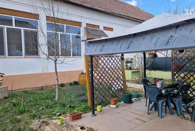 Casă cu 4 camere cu Teren 1500 Mp în Satchinez - 2