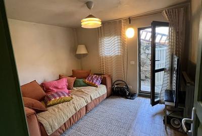 Casă cu 3 camere în Gura Teghii