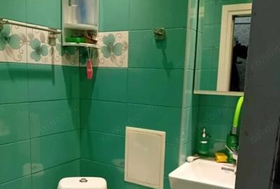 Apartament cu 2 camere decomandat în Lipovei