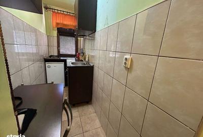 Garsonieră decomandată în Girocului - 13