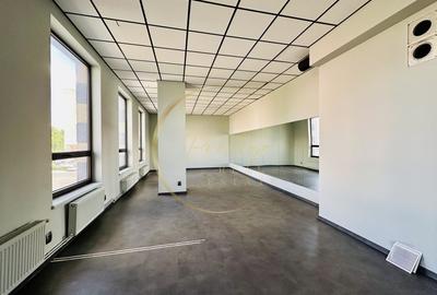 Spatiu Comercial/Biroruri +sala productie/depozit, 413 m2