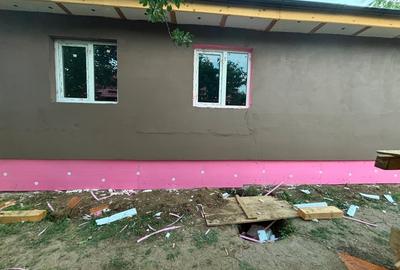 Casa n lemn de vânzare