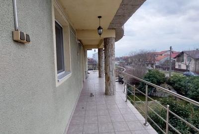 Mircea Cel Batran – Vila 36 Camere – Teren Generos - 3