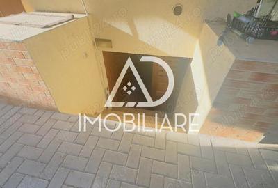 Casa de vanzare , zona centrala , Strada 14 Octombrie - 7