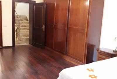 Casă cu 6 camere cu Canalizare în Universitate - 13