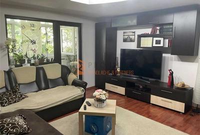 Apartament 3 camere cf 1  semidecomandat zona Brosteni