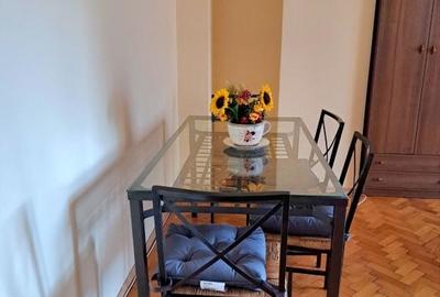 Apartament cu 2 camere decomandat, mobilat în Capitale - 5