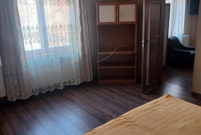 Apartament cu 3 camere semidecomandat în Horea - 5