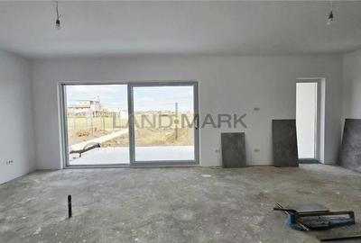 Casă cu Teren 435 Mp în Central - 10