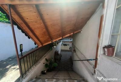 Casă cu 6 camere cu Teren 260 Mp în Muncitoresc - 7