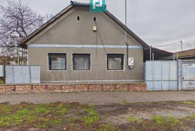 Casă individuală cu 3 camere cu Canalizare în Central - 11