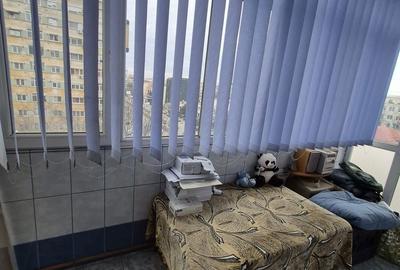 Apartament cu 3 camere semidecomandat în Titulescu - 2