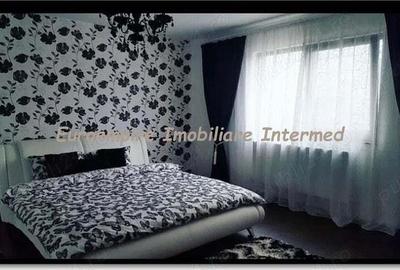 Viila de inchiriat in Navodari jud. Constanta - 2