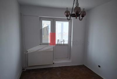 Apartament cu 4 camere decomandat în Central - 5