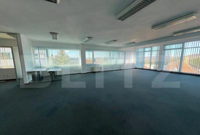 Spațiu comercial, de 140 mp, în Central