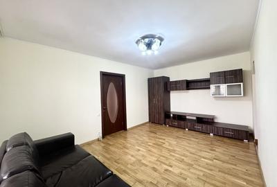 De Vanzare Apartament 3 Camere Rahova  Stradal, Vedere Spate, Anvelopat - 2