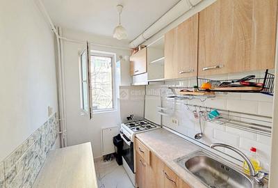 Apartament cu 3 camere nedecomandat, mobilat în Podu Roș - 3