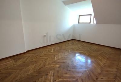 Apartament cu 3 camere decomandat în Capitale - 5