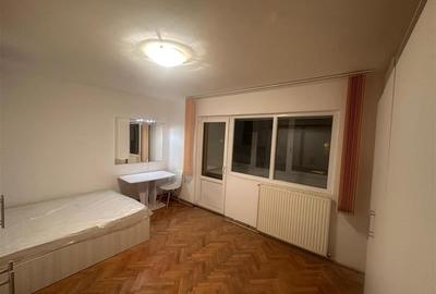 Deosebit Etaj 1 cu Centrala zona Sagului - 6