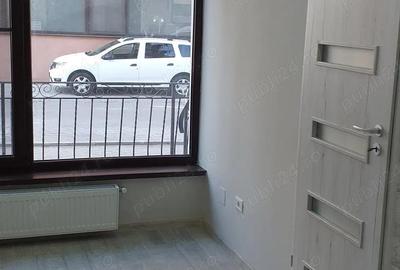 Spațiu comercial, de 64 mp, în Central