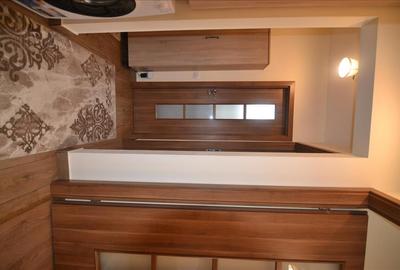 Apartament 3 camere decomandat ,2 bai ,etaj intermediar Tractorul - 17