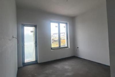Casă cu 5 camere cu Teren 400 Mp în Iorga - 11