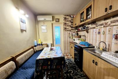 Casa de Cultura -  2 camere decomandate , etaj 1 - 9