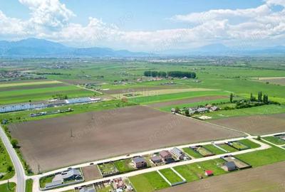 Teren de 31800 mp, în Sânpetru