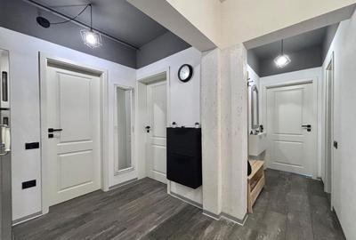 Apartament cu 3 camere decomandat în Palazu Mare - 2