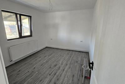 Casă cu 4 camere în Central - 4