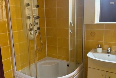 Apartament cu 2 camere decomandat în UTA - 2