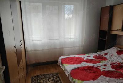 Vand apartament 2 camere decomandate, zona Narcisa, etaj mic - 2