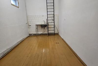 Casă cu 4 camere cu Teren 999 Mp în Crângului - 17
