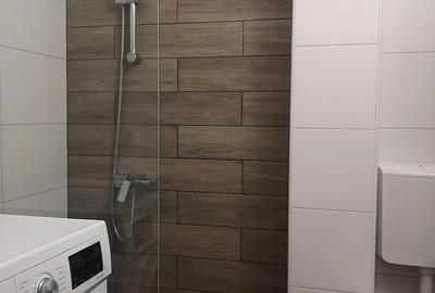 Apartament cu 3 camere decomandat în Central - 1