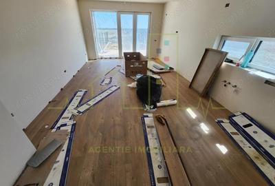 Casă cu 5 camere cu Teren 380 Mp în Moșnița Veche