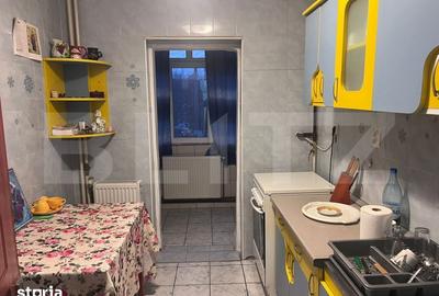 Apartament cu 2 camere decomandat în Micro 12 - 4