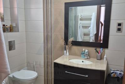 Casă cu 4 camere cu Canalizare în Central - 6