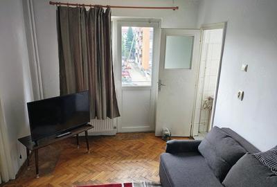 Apartament cu 2 camere semidecomandat în P-ța Doina - 8
