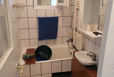 Resita, Garsoniera, Aleea albastrelelor - 2